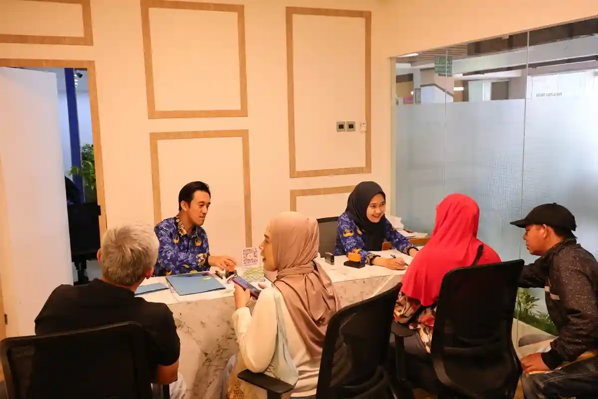 Tinggalkan Calo, Kementerian ATRBPN Buktikan Urus Sertifikat Tanah Secara Mandiri Kini Jauh Lebih Mudah Tinggalkan Calo, Kementerian ATRBPN Buktikan Urus Sertifikat Tanah Secara Mandiri Kini Jauh Lebih Mudah