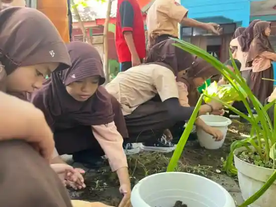 Peringati Hari Keanekaragaman Hayati, UPT SPF SD Inpres Cambaya 1 Tanamkan Kepedulian Lingkungan Sejak Dini 1 WhatsAppImage2026 05 23at20.58.56