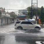 3.000 Lulusan SD di Makassar Terancam Tak Masuk SMP Negeri: Disdik Siapkan 60 Sekolah Swasta Gratis 2 Fenomena El Nino Godzilla: BBMKG Ungkap Penyebab Hujan di Makassar, BPBD Siapkan Antisipasi Kekeringan