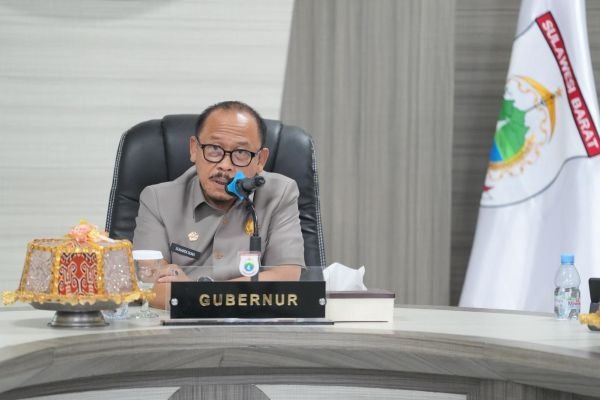 gandeng 70 profesor gubernur sulbar godok kebijakan strategis berbasis data dan riset