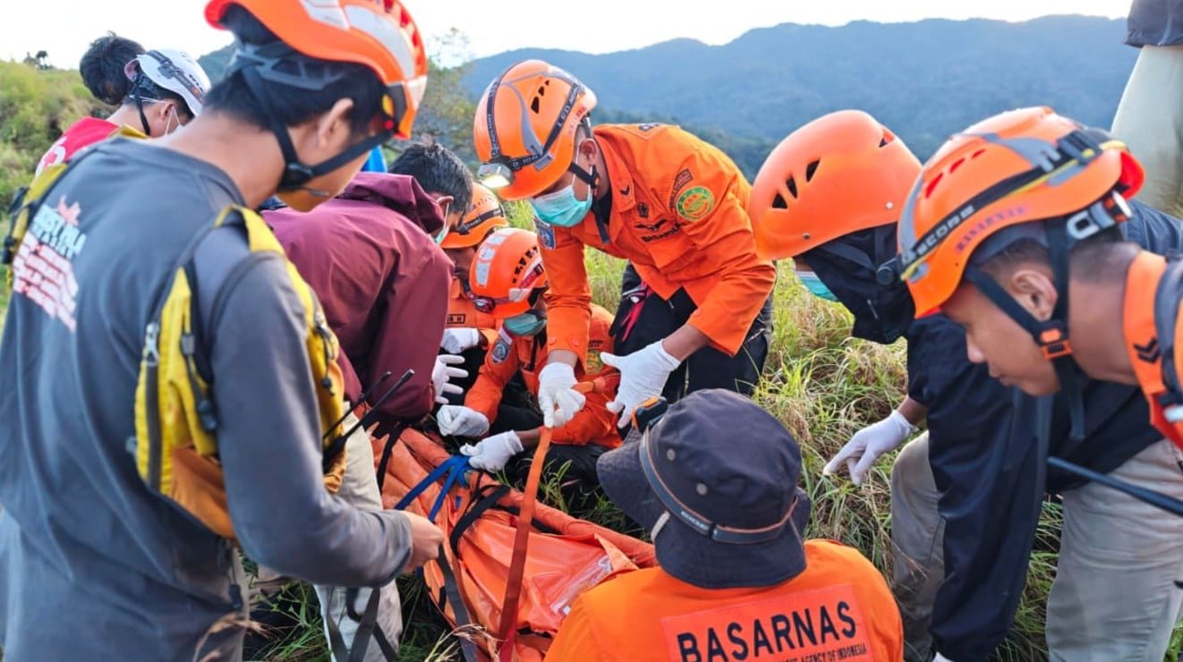Petir Sambar 5 Pendaki di Gunung Monrolo: Satu Tewas, Empat Selamat