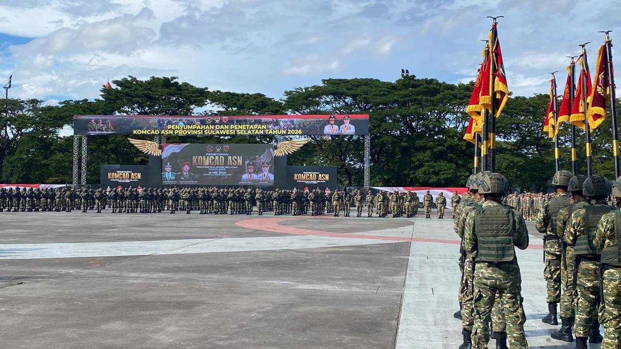 sentil disiplin asn gubernur sulsel kukuhkan 500 komcad harus siap bela negara