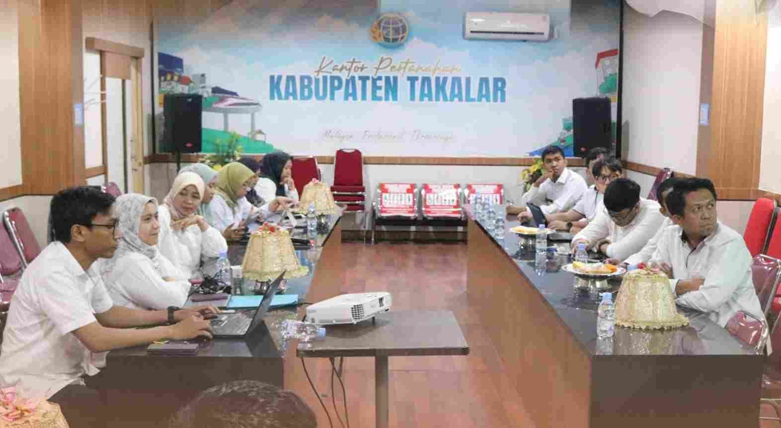 Kantor Pertanahan Takalar Terima Monev Keuangan dan BMN dari Kanwil BPN Sulsel