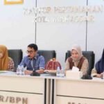 Wamen Ossy Tekankan Pentingnya Sertipikat Elektronik untuk Cegah Konflik dan Mafia Tanah 1 Kantah Makassar dan RSUP Makassar Bahas Percepatan Sertifikasi Aset Negara, Libatkan KPKNL