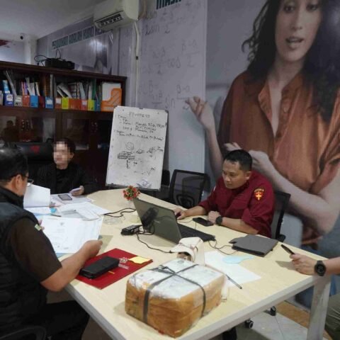 Kejati Sulsel Geledah Kantor Penyedia Proyek Perpustakaan Digital, Sita Dokumen