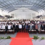 Menteri Nusron Serahkan 1.029 Sertipikat Wakaf, Minta Penerima Jadi Pionir