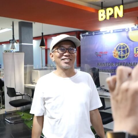 Pensiunan PNS di Jakarta Mantap Urus Sertipikat Tanah Sendiri Setelah Dapat Penjelasan ATR/BPN