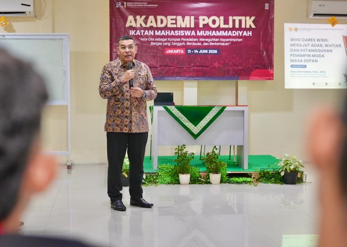 Wamen ATR Ossy Dermawan Ungkap Peran Strategis Pertanahan Dukung Asta Cita di Akademi Politik UMJ