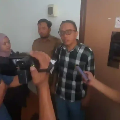 Dugaan Jual Beli Jabatan Kepala Sekolah Makassar Diusut, DPRD Soroti Nominal Rp30 Juta hingga Rp50 Juta Dugaan Jual Beli Jabatan Kepala Sekolah Makassar Diusut, DPRD Soroti Nominal Rp30 Juta hingga Rp50 Juta