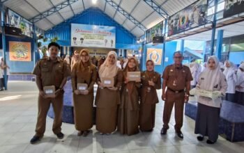 Bukan Sekadar Datang ke Perpustakaan, SMKN 2 Pangkep Beri Reward Pemustaka Teraktif Siswa dan Guru 4 IMG 20260727 WA0012