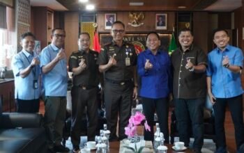 Disaat Laporan Dugaan Hibah KONI Makassar Rp15 Miliar Masuk Kejari, Pengurus Malah Datangi Kejati Sulsel; Ada Apa.? 7 IMG 20260708 180919