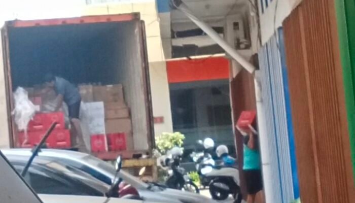 Gudang Miras Dalam Kota Diduga Dibekingi Oknum Wartawan