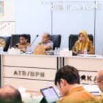 Menteri Nusron di HSN 2025: Santri Harus Mencerdaskan Sekaligus Menyejahterakan Bangsa 1 Kantah Makassar dan Pemkot Bahas Optimalisasi Keuangan Daerah melalui Layanan Pertanahan