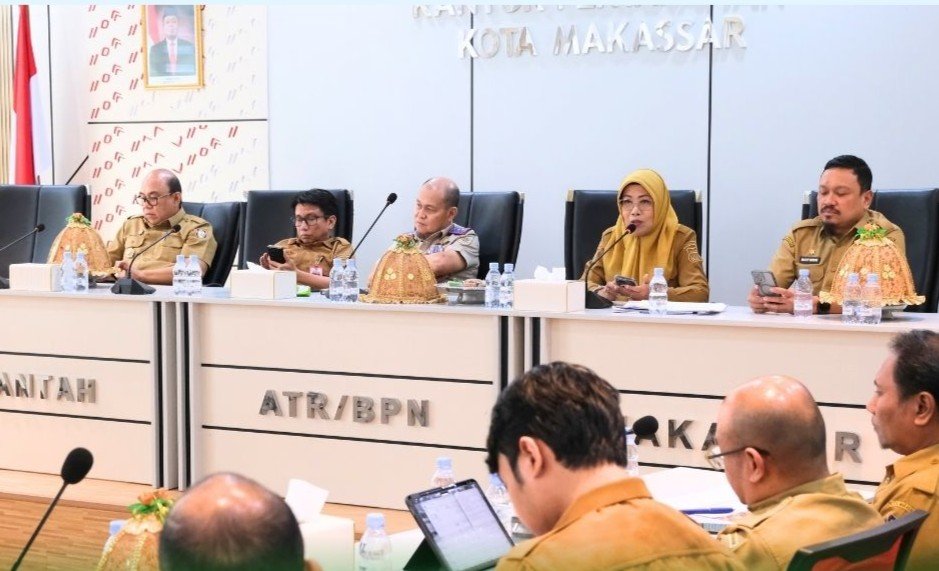 Kantah Makassar dan Pemkot Bahas Optimalisasi Keuangan Daerah melalui Layanan Pertanahan Kantah Makassar dan Pemkot Bahas Optimalisasi Keuangan Daerah melalui Layanan Pertanahan