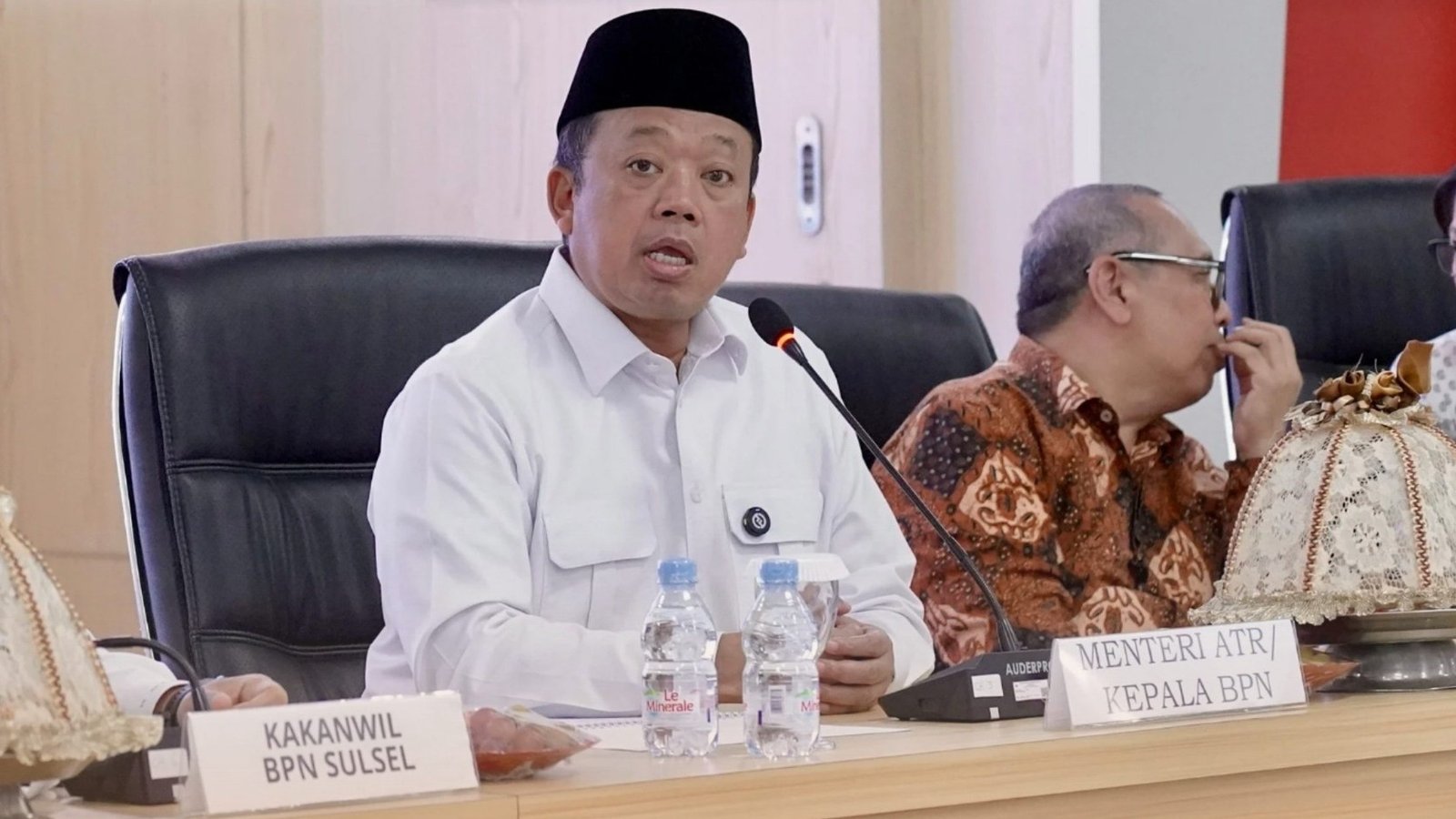 Menteri ATR/BPN Nusron Wahid Bina Jajaran Kanwil BPN Sulsel, Tekankan Profesionalisme dan Layanan Transparan 1 Menteri ATR BPN Nusron Wahid Bina Jajaran Kanwil BPN Sulsel, Tekankan Profesionalisme dan Layanan Transparan