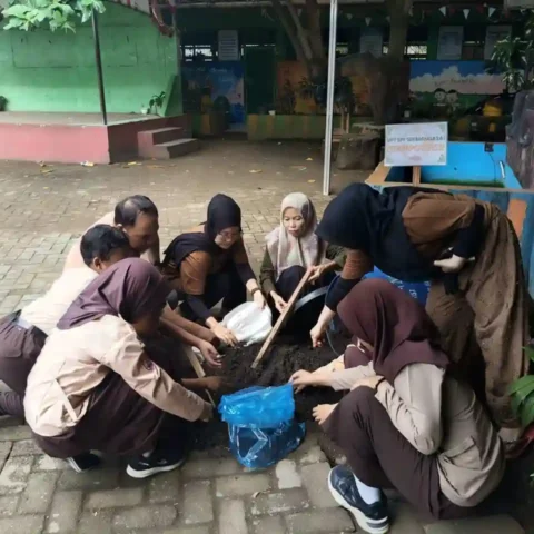 SD Inpres Mangasa 1 Berbenah Menuju Adiwiyata Nasional