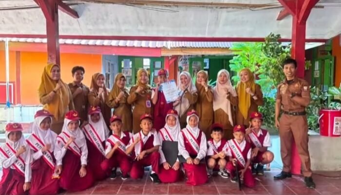 SD Negeri Pattingan Lowang 1 Gelar Upacara Bendera Bersama Guru dan Siswa