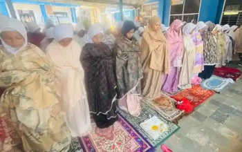 SMPN 50 Makassar Biasakan Salat Berjamaah dan Tadarus