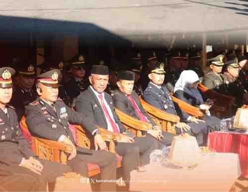 Wakili Kepala Kantor, Kasi Penetapan Hak Kantah Takalar Hadiri Upacara Hari Bhayangkara ke-80 1 WhatsAppImage2026 07 09at09.11.151 1