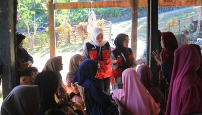 Kasus Asam Urat Meningkat, Mahasiswa KKN Unhas Beri Edukasi Khusus Lansia di Barru