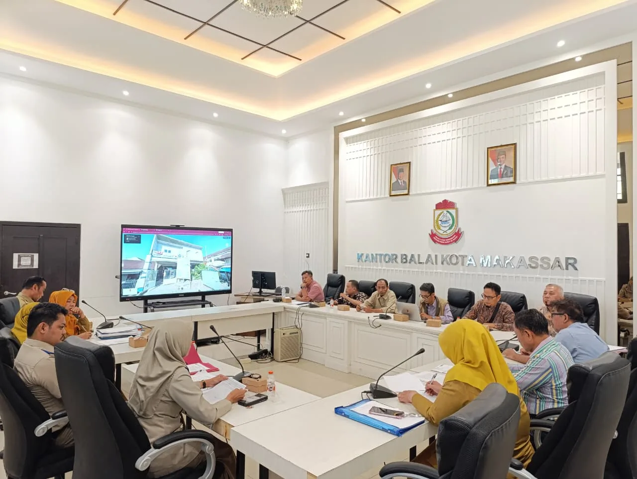 Rapat Pemkot Makassar membahas ganti rugi lahan SMP Negeri 23 pada 20 Juli 2026