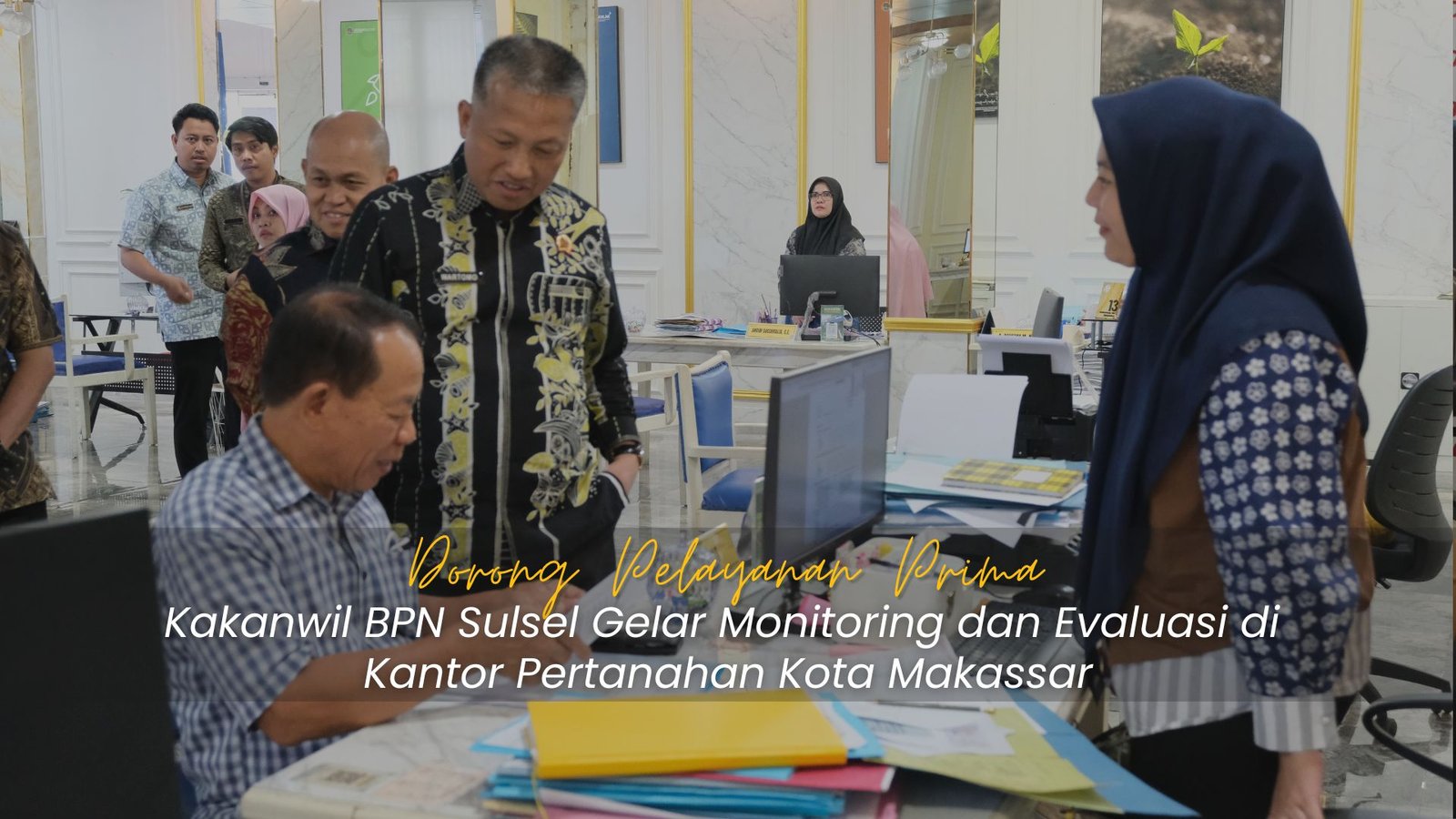 Kakanwil BPN Sulsel Gelar Monitoring Evaluasi di Kantah Makassar, Dorong Pelayanan Prima 1 Kunjungan kerja monitoring dan evaluasi Kakanwil BPN Sulsel ke Kantor Pertanahan Kota Makassar