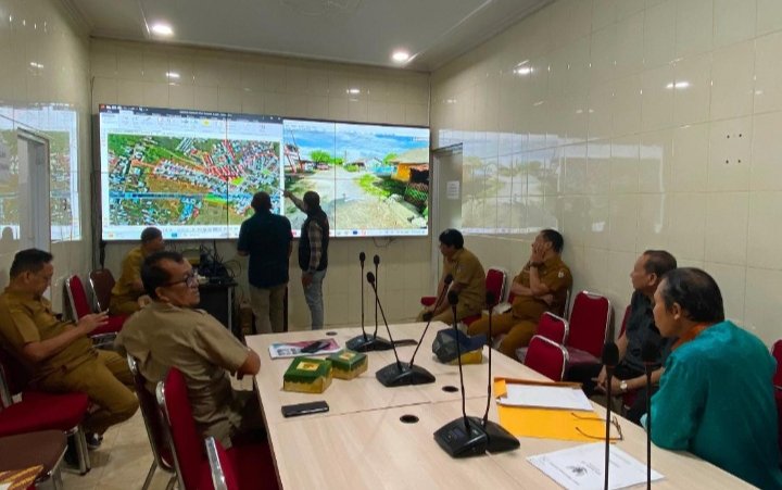 Disperkim Makassar Percepat Verifikasi Penyerahan PSU di 10 Perumahan 1 Evaluasi dan verifikasi penyerahan PSU perumahan Makassar