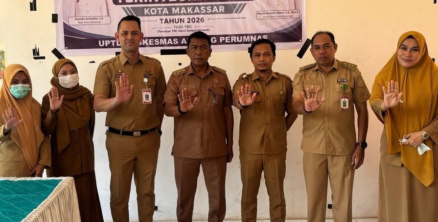 Camat Manggala Hadiri Gerakan Serentak Tracing TBC di Kelurahan Manggala 1 Camat Manggala Hadiri Gerakan Serentak Tracing TBC di Kelurahan Manggala
