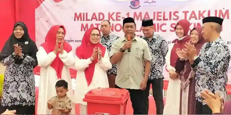 Camat Manggala dan Ketua TP PKK Hadiri Milad Ke-1 Majelis Taklim Matano Islamic Sakinah di Kelurahan Antang