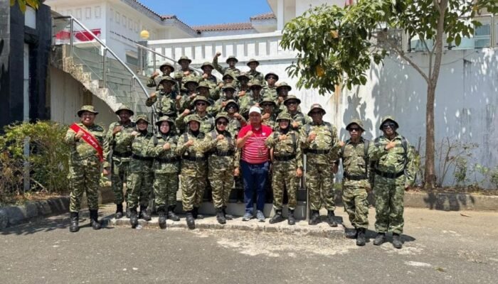 HUT RI ke-81, Para Kades se-kabupaten pangkep Tampil Kompak di Gerak Jalan