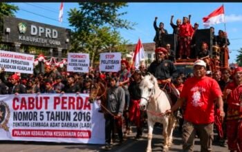 BREAKING NEWS: Pasukan Berkuda dan Ribuan Massa Geruduk DPRD Gowa, Desak Cabut Perda LAD