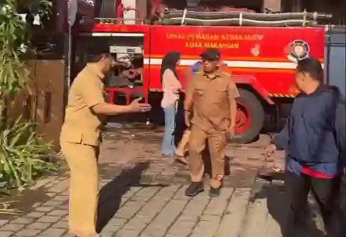 Kebakaran Jalan Toddopuli Borong, 5 Rumah Terbakar dan 28 KK Terdampak