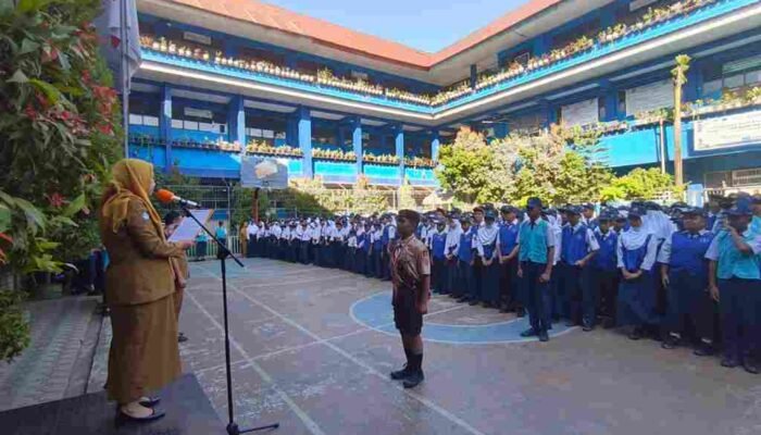 SMP Negeri 4 Makassar Lepas Muh. Ibas Sandy ke Jambore Nasional