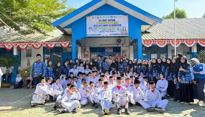 SMPN 49 Makassar Semarakkan HUT ke-81 RI dengan Upacara dan Lomba