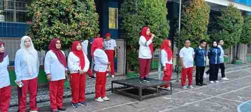 Semarak HUT RI ke-81, Siswa SMPN 4 Makassar Adu Kompak Lewat Beragam Lomba 1 WhatsAppImage2026 08 14at12.01.20