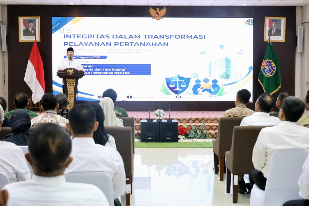 ATR/BPN dan KPK Latih 40 ASN Perkuat Integritas Pelayanan Publik 1 Menteri ATR/Kepala BPN membuka Pelatihan Refleksi dan Aktualisasi Integritas di Cikeas