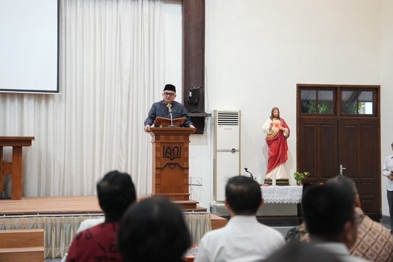 FKLA Sulsel Dikukuhkan, Dorong Aksi Kemanusiaan Lintas Agama 1 Pengukuhan Forum Kemanusiaan Lintas Agama Sulawesi Selatan di Makassar