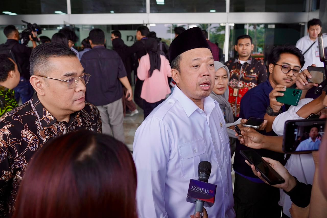 Menteri ATR/Kepala BPN Nusron Wahid mengikuti rapat koordinasi konflik agraria di DPR RI