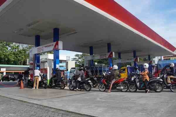Antrean Truk Solar Bikin Macet, 59 SPBU di Sulsel Kena Sanksi 1 66b6fccf422c2 20kb