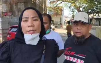 Sampah Menggunung di Gowa, Pengusaha Turun Tangan Kerahkan 22 Truk Pakai Duit Pribadi! 3 Hj Ria Efendi mengaku mengerahkan 22 aramda dan satu loeder