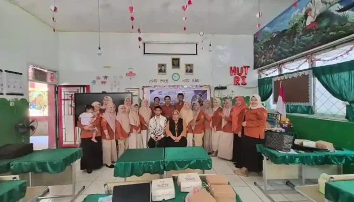 Guru SDN Ujung Tanah 2 Makassar Berbagi Pengalaman dan Inspirasi Pembelajaran