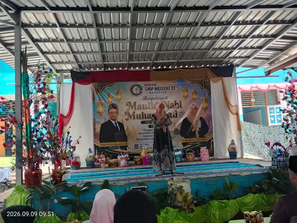 SMP Negeri 31 Makassar Peringati Maulid Nabi, Tanamkan Keteladanan Rasulullah kepada Siswa 1 IMG 20260909 WA0030 11zon 1