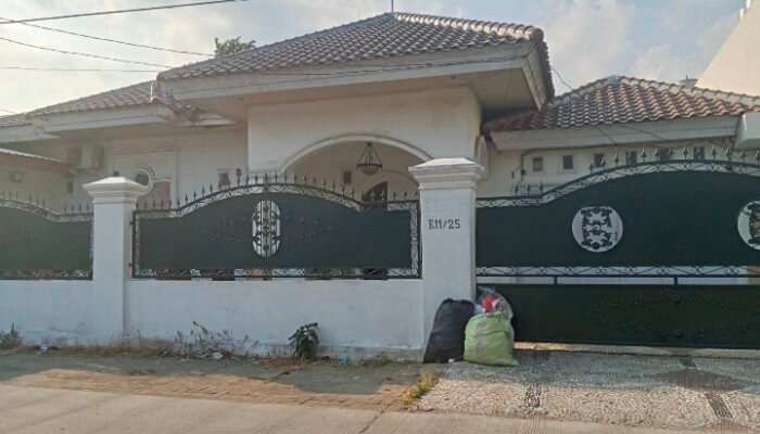 Rumah di Tengah Permukiman Diduga Disulap Jadi Gudang, Aktivitas Bongkar Muat PT Fiber Castel Disorot
