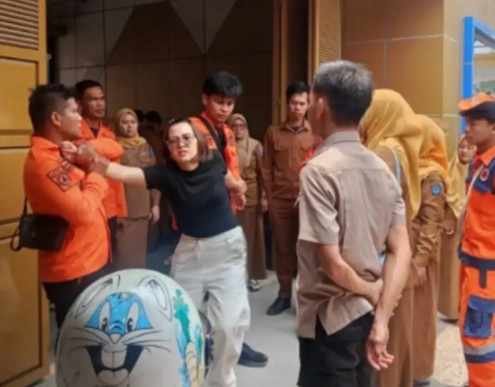 Minta Uang untuk Berobat Anak, Istri Diduga Tusuk Suami PNS hingga Tewas 1 Screenshot 2026 09 22 094300 20kb