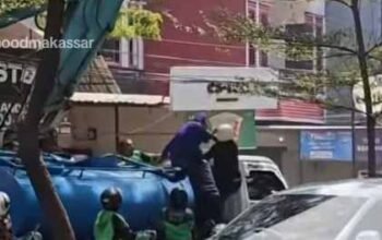 Viral Pria Hajar Sopir Tangki Air Pakai Helm di Makassar, Pelaku Ditangkap Polisi di Gowa 6 Screenshot 2026 09 22 112946 20kb