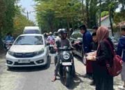 Rayakan Maulid Nabi, Siswa SMP Negeri 50 Makassar Turun ke Jalan Bagikan Makanan
