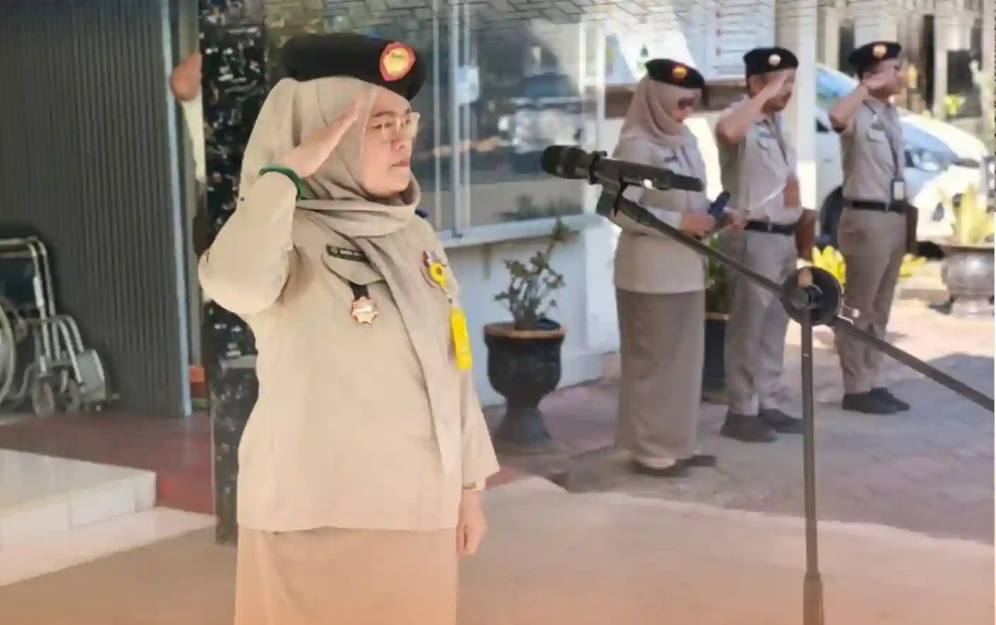 Apel Pagi Kantor Pertanahan Takalar Tekankan Disiplin dan Percepatan Target PTSL 1 Apel Pagi Kantor Pertanahan Takalar Tekankan Disiplin dan Percepatan Target PTSL