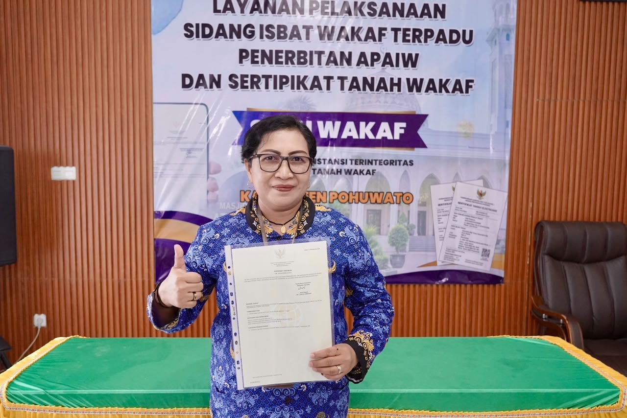 Empat Tanah Gereja di Pohuwato Terima Sertipikat, Jemaat Dapat Kepastian 1 Empat tanah gereja di Pohuwato menerima sertipikat dari Kantor Pertanahan