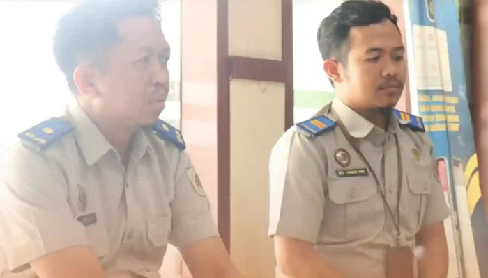Petugas Loket BPN Takalar Samakan Langkah Sebelum Pelayanan