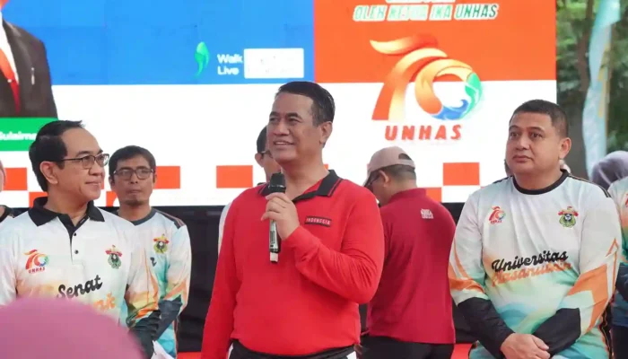 Munafri Ramaikan Fun Walk Dies Natalis ke-70 Unhas
